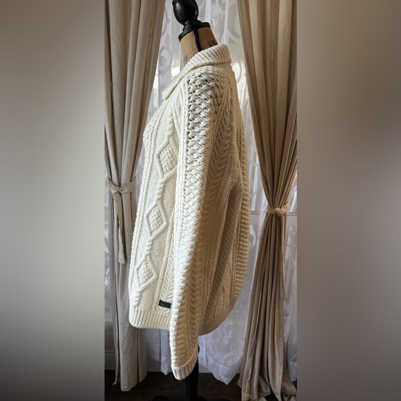 Oobe Brand vintage collared fisherman cable knit wool cardigan sweater - Picture 4 of 10